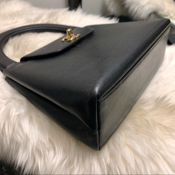 ❌SOLD❌CHANEL vintage black gold caviar leather top handle Kelly bag - Picture 3 of 9